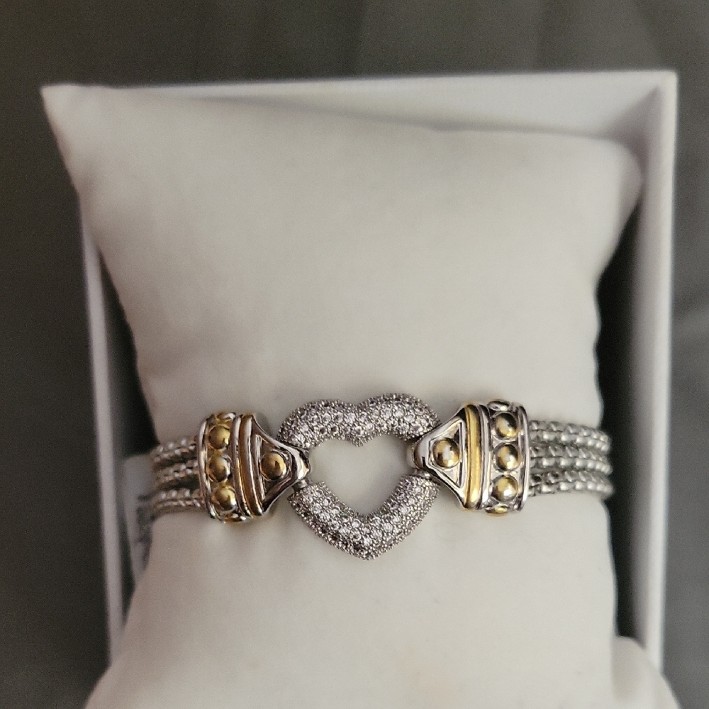 Boutique Miami Elegant Silver 3 Strand Bracelet Gold Heart W/Magnet Close $16